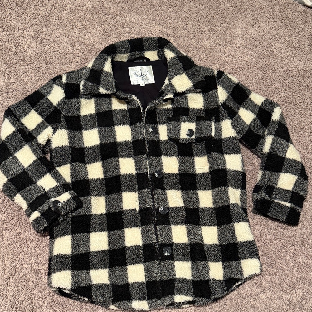 fleece lodge shirt jacket button down black white check Sundance boundless north